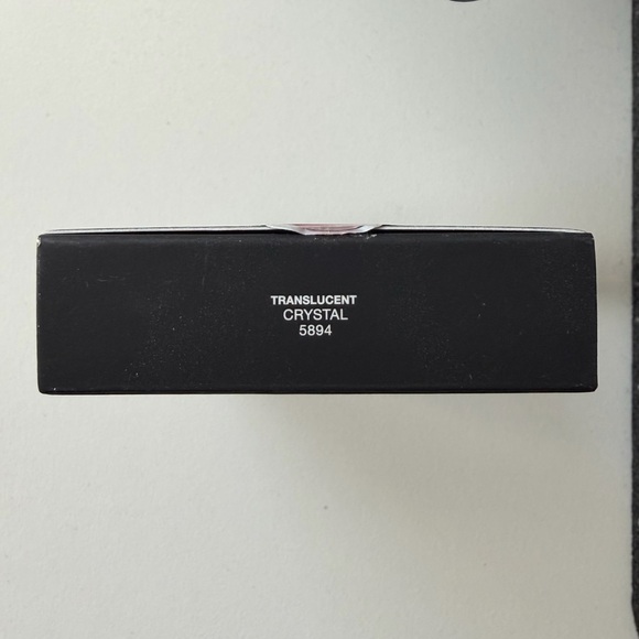 NARS Light Reflecting Pressed Setting Powder - Picture 4 of 5